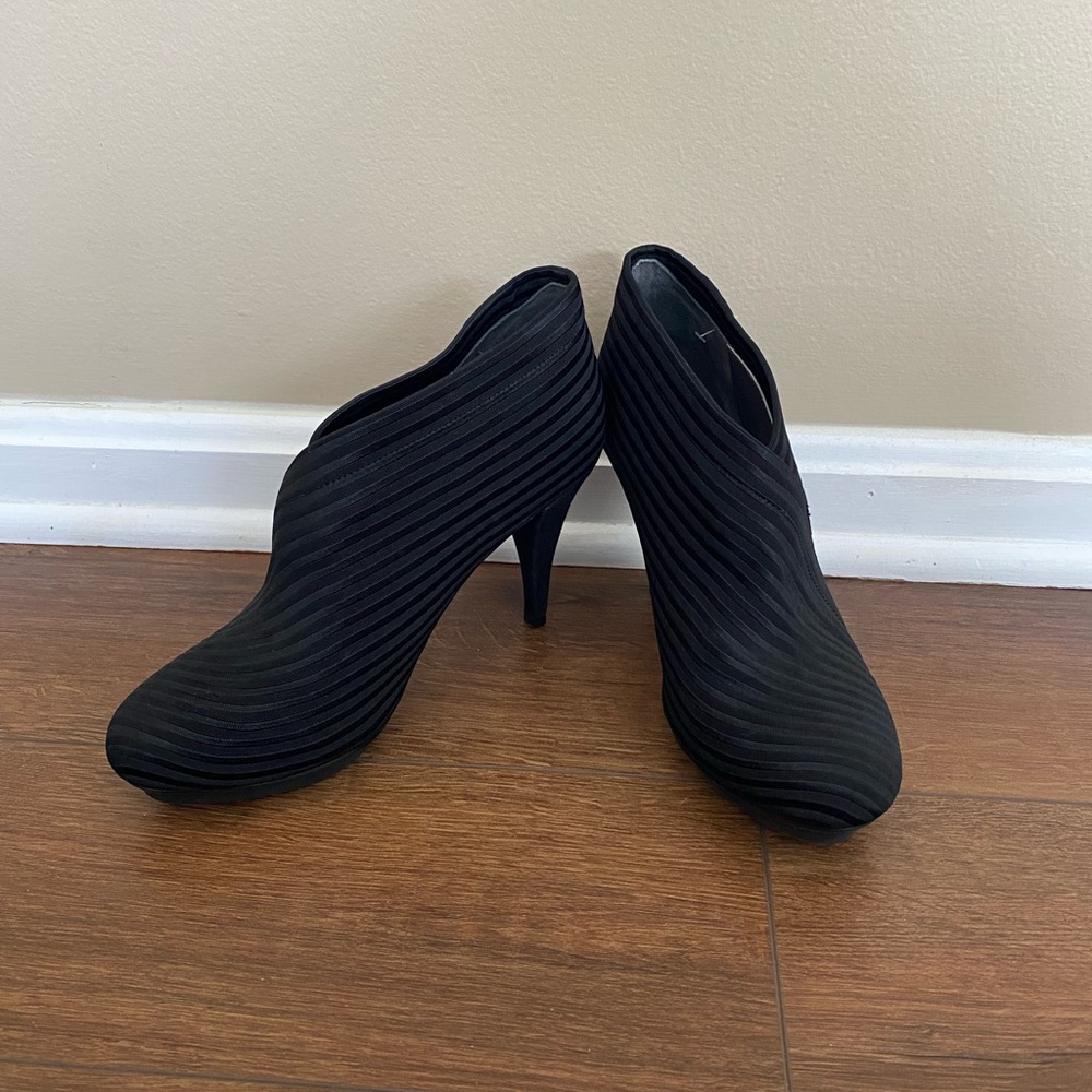 United Nude Black Women's Heels